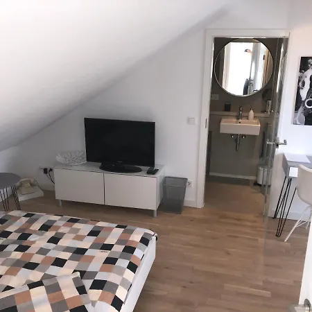 Privatzimmer Schoenfelder Dusseldorf Exterior photo