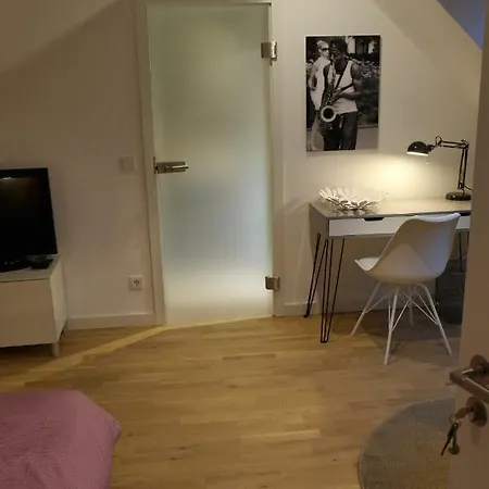 Privatzimmer Schoenfelder Dusseldorf Exterior photo